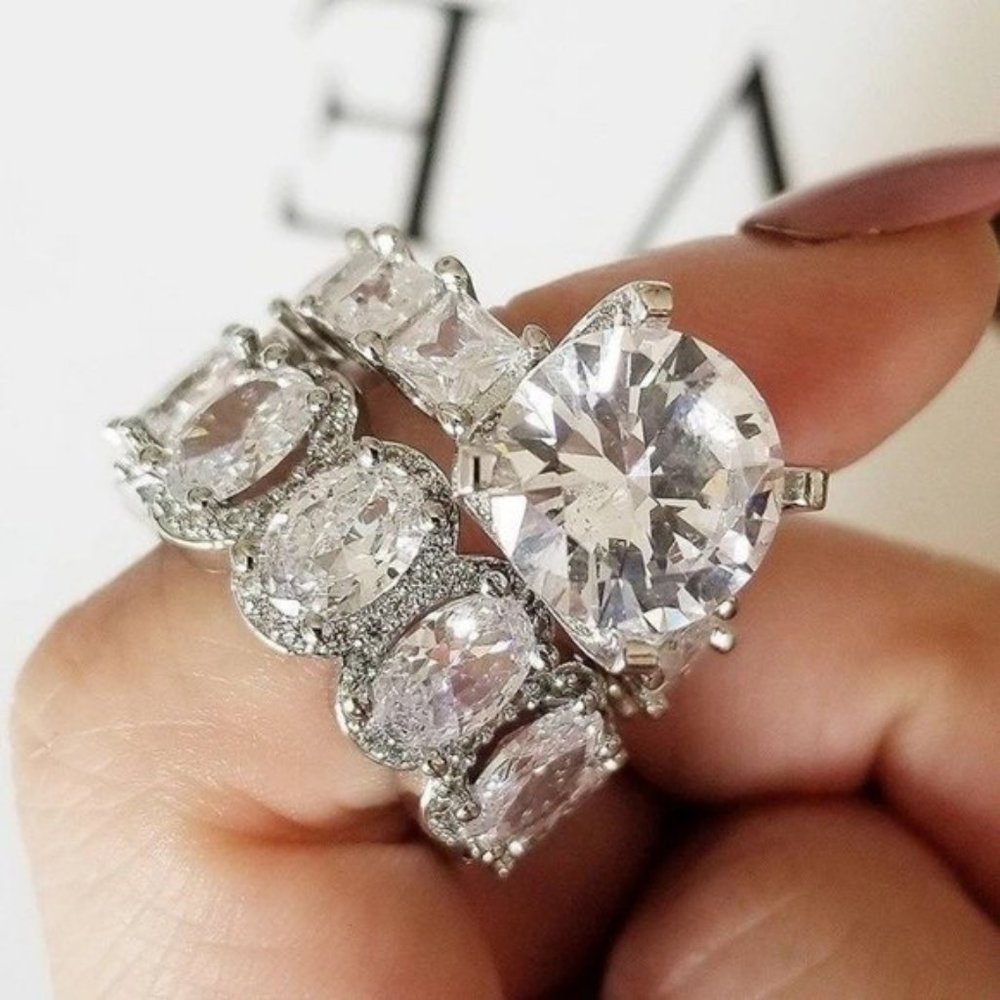 NEW Luxury 925 Sterling Silver Diamond Ring Set - Picture 3 of 6